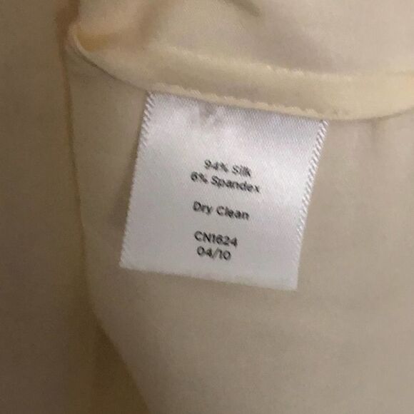 Talbots Cream Ruffle Sleeveless Silk Blouse 14P - Picture 7 of 7